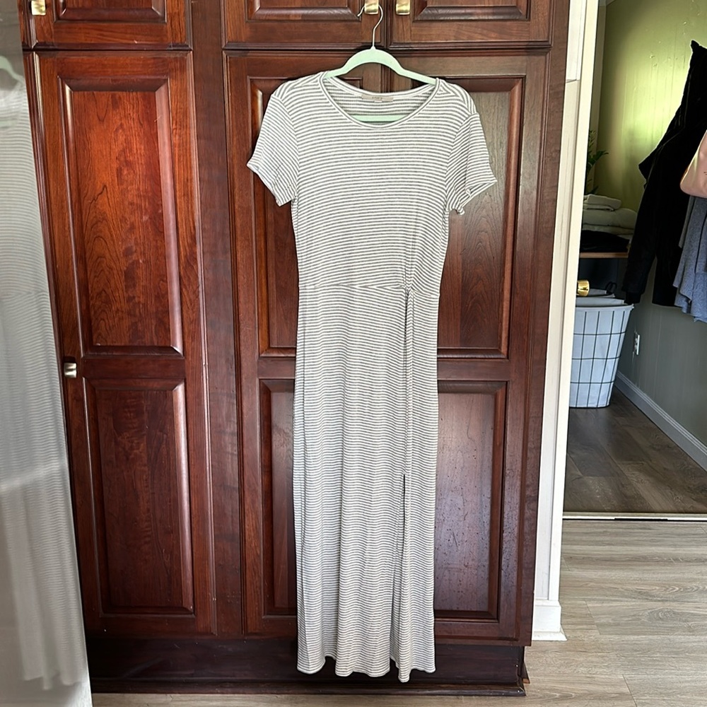 Loft Maxi dress with knotted waist and long side slit
